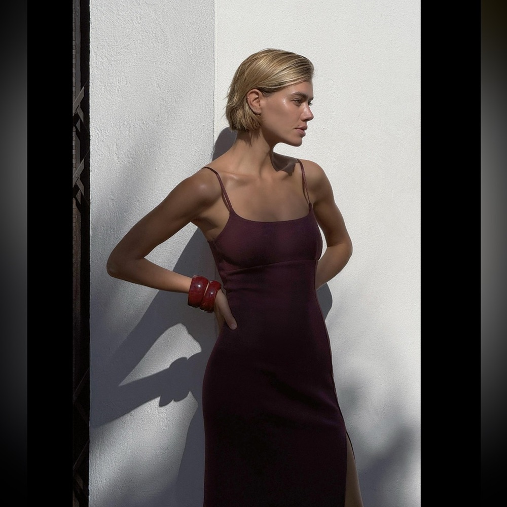 INTERLOCK STRAP DRESS - Picture 2 of 6